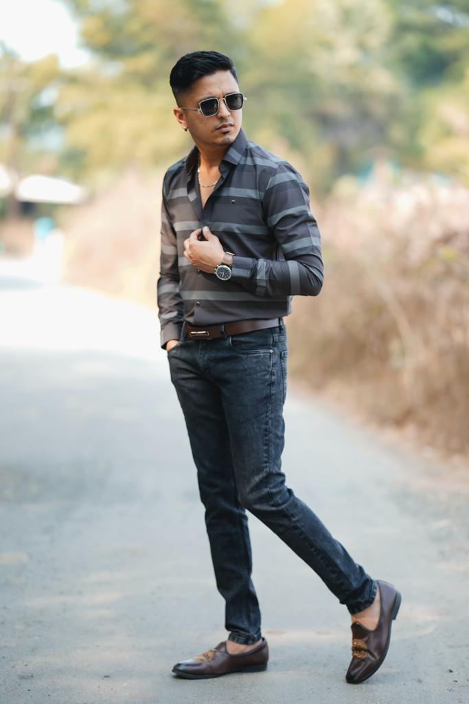 Dark Grey Stretchable Washed Tapered jeans--005