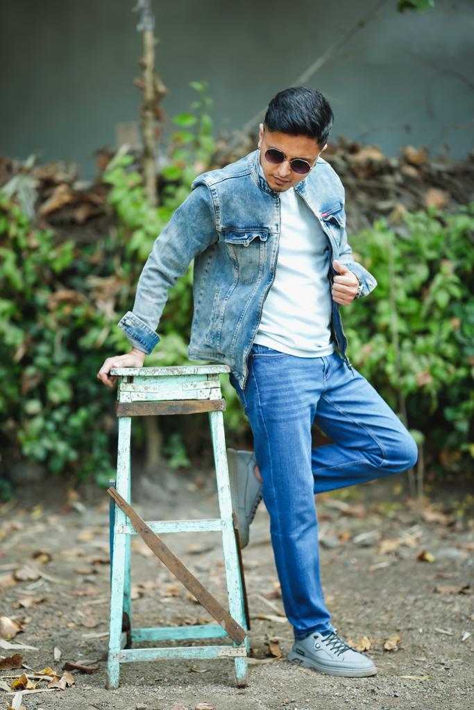 Blue Stretchable Washed Tapered jeans-008