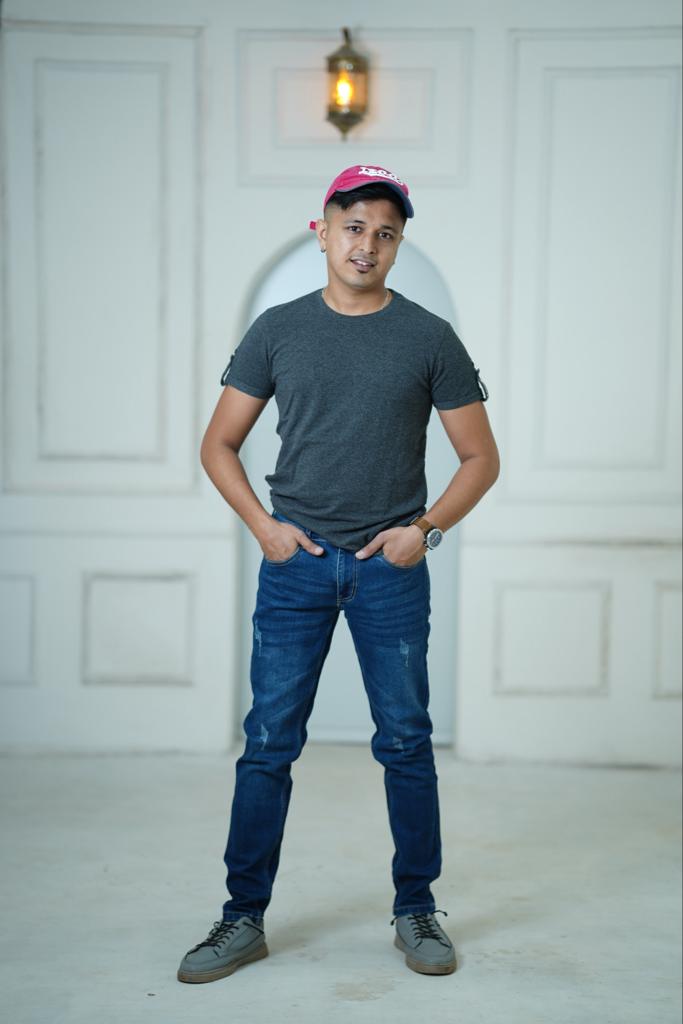 Dark Blue Stretchable Washed Tapered jeans--006